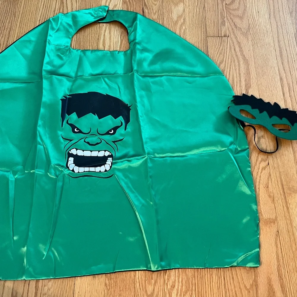 - hulk mask and cape dress up halloween costume